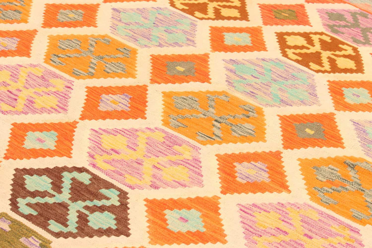 Colorful Hexagon Kilim Rug, 305 × 203 cm — view 3