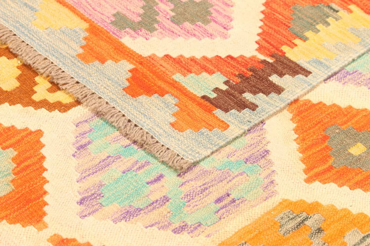 Colorful Hexagon Kilim Rug, 305 × 203 cm — view 9