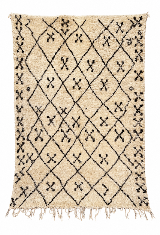 Beni Ourain Teppich Creme mit Rauten und kleinen Symbolen – 250 × 170 cm – Gesamtansicht