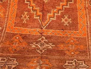 Vintage Berberteppich Orange mit gestuftem Rautenmedaillon – 300 × 140 cm – Originaldetail 2