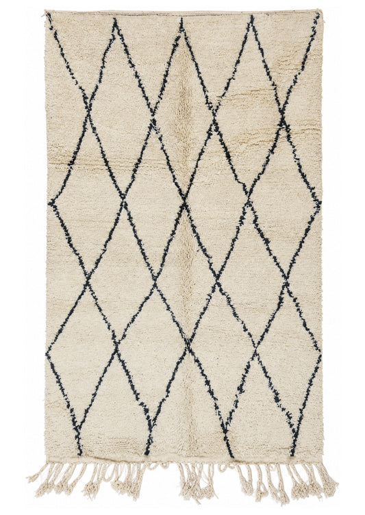Beni Ourain Vintage Teppich Creme mit dunklem Rautennetz · 255 × 156 cm · MF-003 – gerade Gesamtansicht