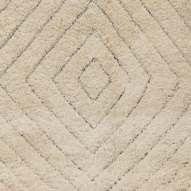 Beni Ourain Vintage Teppich Creme mit feinen diagonalen Rauten, 290 × 224 cm, MF-041 – Detailausschnitt der Oberfläche