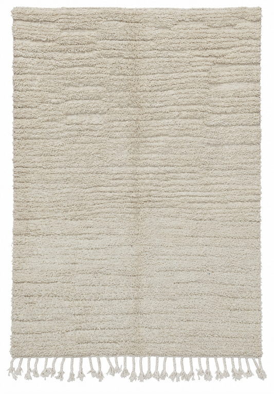 Beni Ourain Vintage Teppich Creme mit ruhiger Streifenstruktur, 230 × 160 cm, MF-023 – Gesamtansicht auf weißem Hintergrund