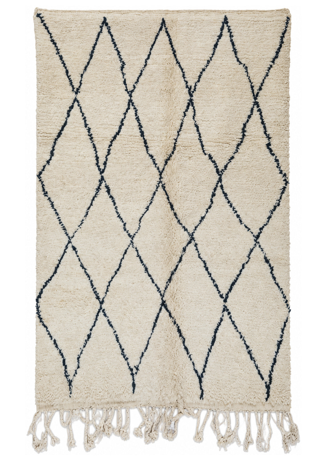 Beni Ourain Vintage Teppich Creme mit schlanken dunklen Rauten · 253 × 160 cm · MF-016 – gerade Gesamtansicht auf weißem Hintergrund