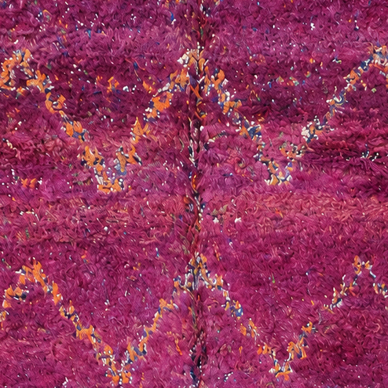 Vintage Berberteppich Magenta mit hellen Rauten, 335 × 174 cm, MF-054 – Detailausschnitt des Musters