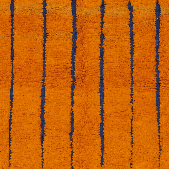 Beni Ourain Vintage Teppich Orange mit dunkelblauen Längsstreifen, 304 × 190 cm, MF-024 – Detailausschnitt der Oberfläche