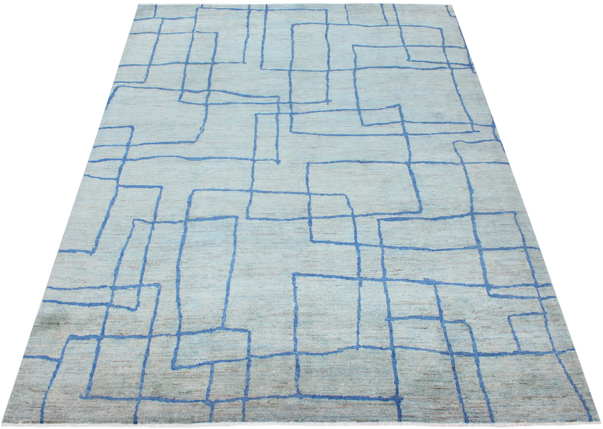 Hellblauer Orientteppich mit grafischen Linien, 322 × 245 cm – Produktansicht 2