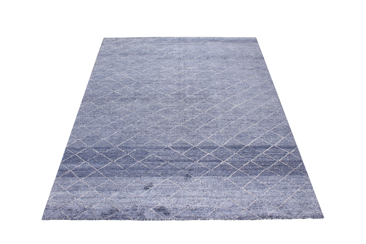 Blauer Orientteppich mit feinem Rautengitter, 300 × 238 cm – Produktansicht 2